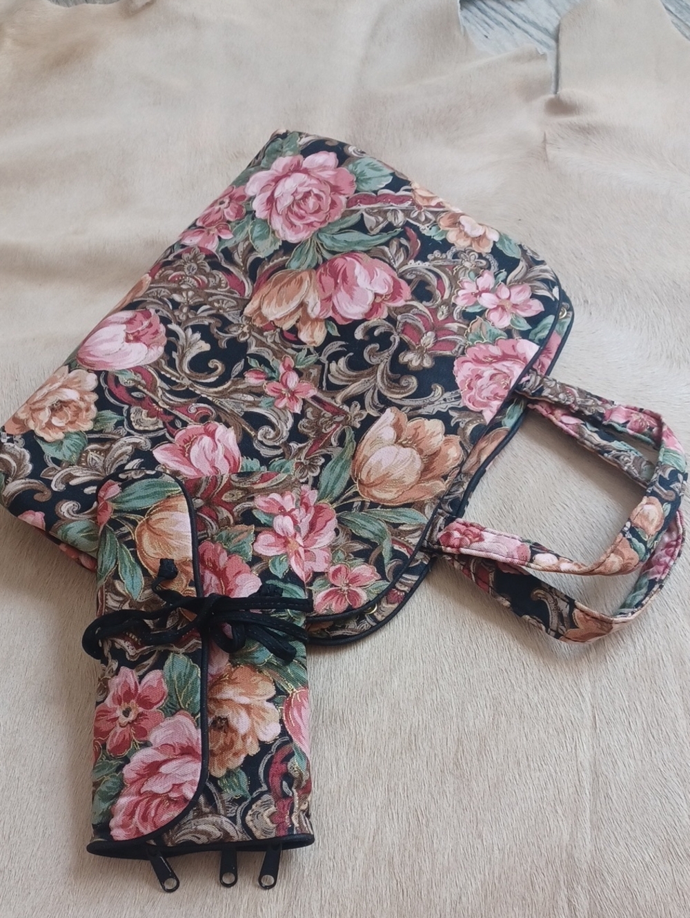 Vintage Oscar de la Renta Travel Cosmetic Bag & Jewelry Holder